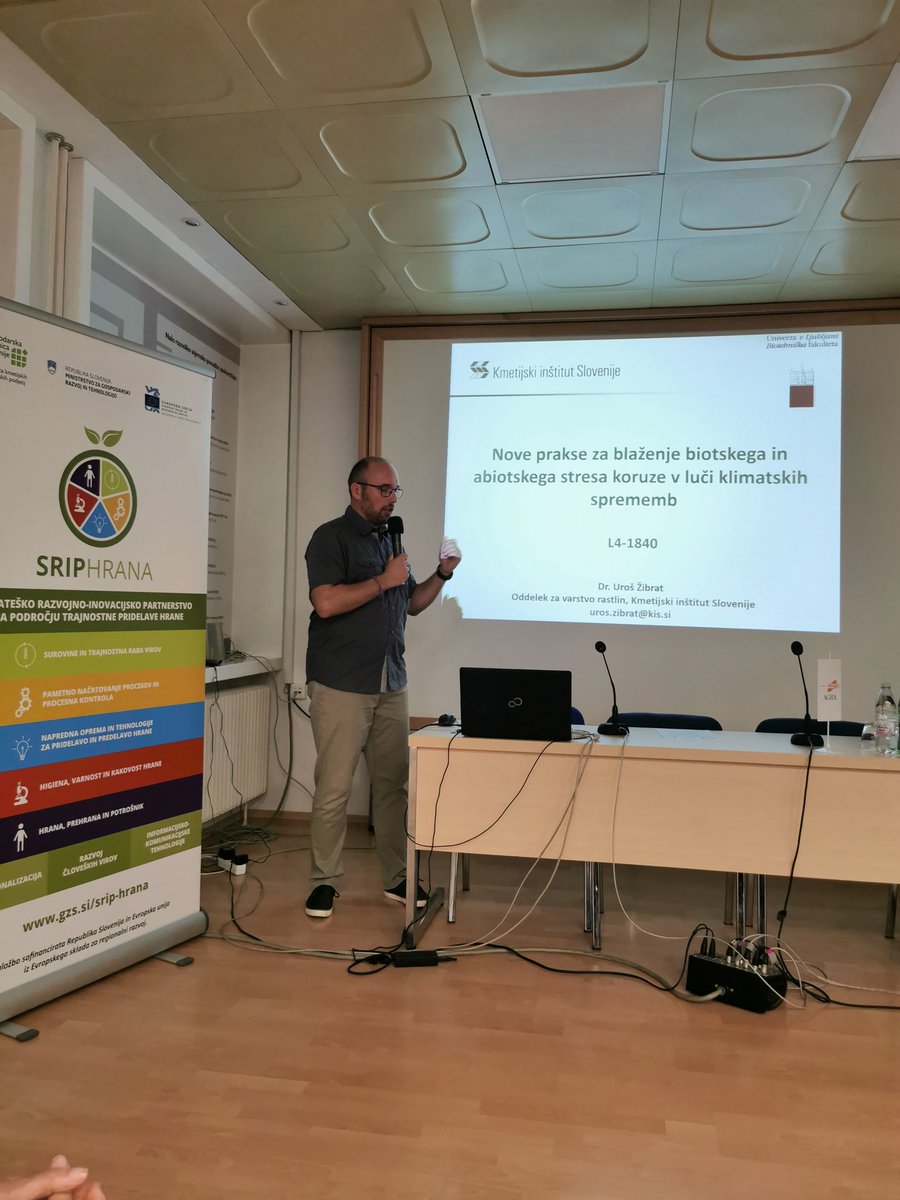 KISinstitut's tweet photo. Danes sodelujemo na srečanju partnerjev SRIP HRANA 👉 dr. Barbara Pipan je predstavila že zaključen projekt CRP sortnost, dr. Uroš Žibrat pa projekta #NemDetect in 🌽 L4-1840 #KISprojekti #EFSA https://t.co/YMuiM9RaOg