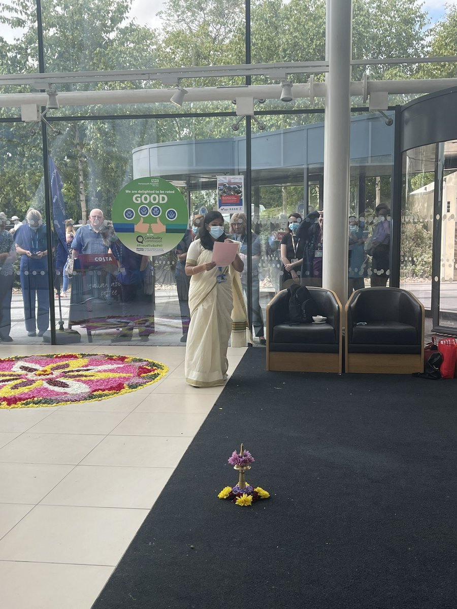 ReutLaura's tweet photo. 🌈🌻Happy ONAM everyone 🌸🌟 Honored to be able to take part in this celebration and to have the chance to see glimpses of the Malayali culture.Thank you @AshinMerlin for organizing it 🙏🏻#IEN #pastoralcarethroughout #influencingwellbeing #EDI @PhuWorkforce @PHU_NHS #OneTeam https://t.co/nE09S2eW50