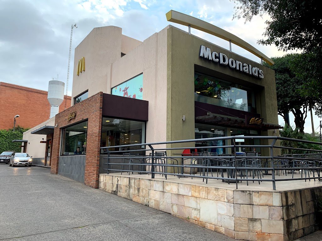 La mejor parte de ir a Mostaza es cuando pasas de largo y vas al McDonalds