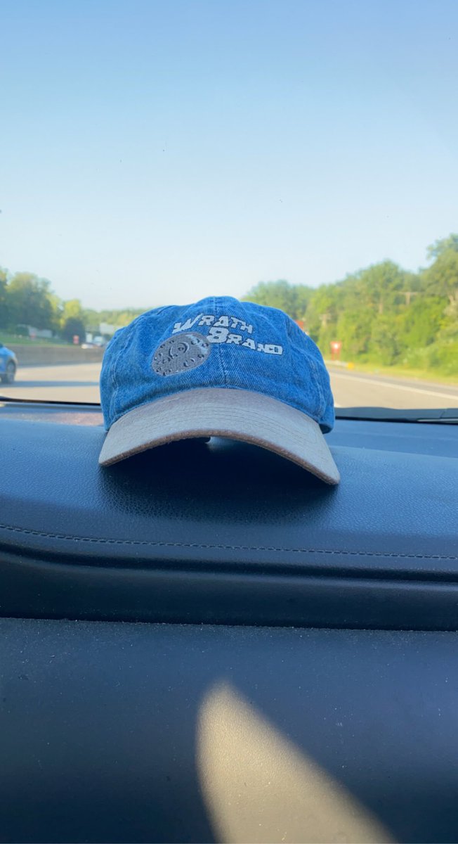 TheWrathBrand's tweet image. Only 2 denim Wrath caps left 💪🏾

20% off until while they last 🦇

We preach unique &amp;amp; adventure 🔥