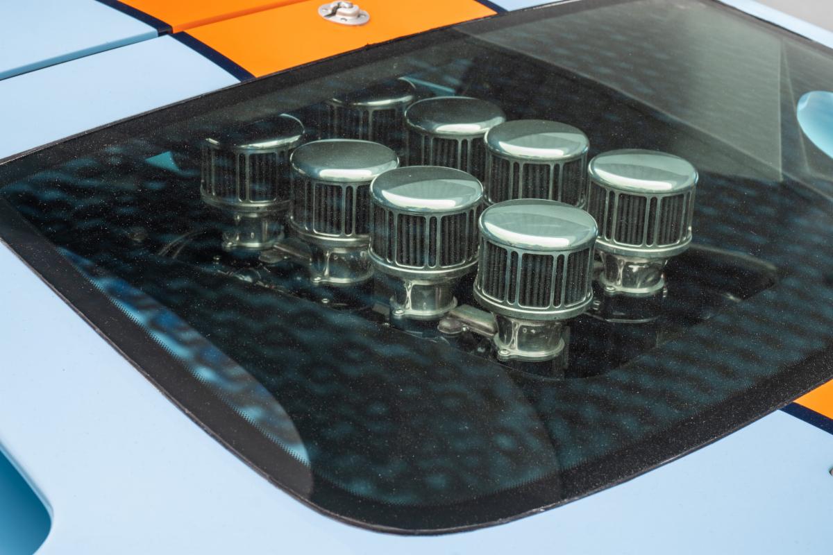 HillbankUSA's tweet photo. A Gulf Liveried GT40 won the 24 hours of Le Mans in 1968 and 1969, cementing the sports car's place. Learn More https://t.co/vR8nxp6gRL
#gt40 #gulfgt40 #gulf #exoticcar #performancecar #legendarycar #gt40forsale #superformance #60scar #fordpowered https://t.co/P4gyJq0eyM