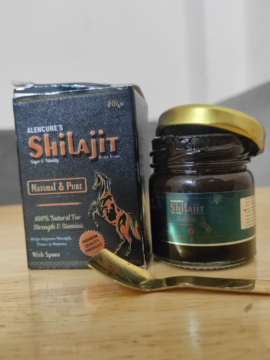 Rootsecrets1's tweet photo. What Is Shilajit? Shilajit is a sticky substance found in the rocks of Himalayas. It develops over centuries from the slow decomposition of plants. Shilajit is commonly used in Ayurvedic medicine. 
  #shilajit #stamina #ayurveda https://t.co/3TOOtRtZvp via @pinterest https://t.co/uJEi8eshXY