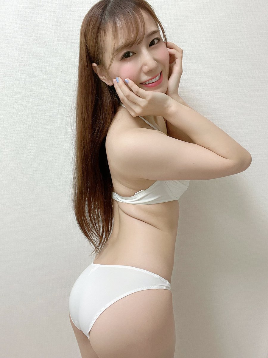 82info_'s tweet photo. ＼🍒FANZAアダルトオークション再出品🍒／

#初川みなみ
私物の水着上下セット＋サイン入りチェキ1枚
@hatsukawa_mnm

【終了日時】2022-08-29 23:00:00
【自動延長】あり

初川みなみちゃんより私物の水着上下セットの出品🌟
更に直筆サイン入りオリジナルチェキ付きです📸

https://t.co/aDJWbGijTQ https://t.co/NPxn4x1ops