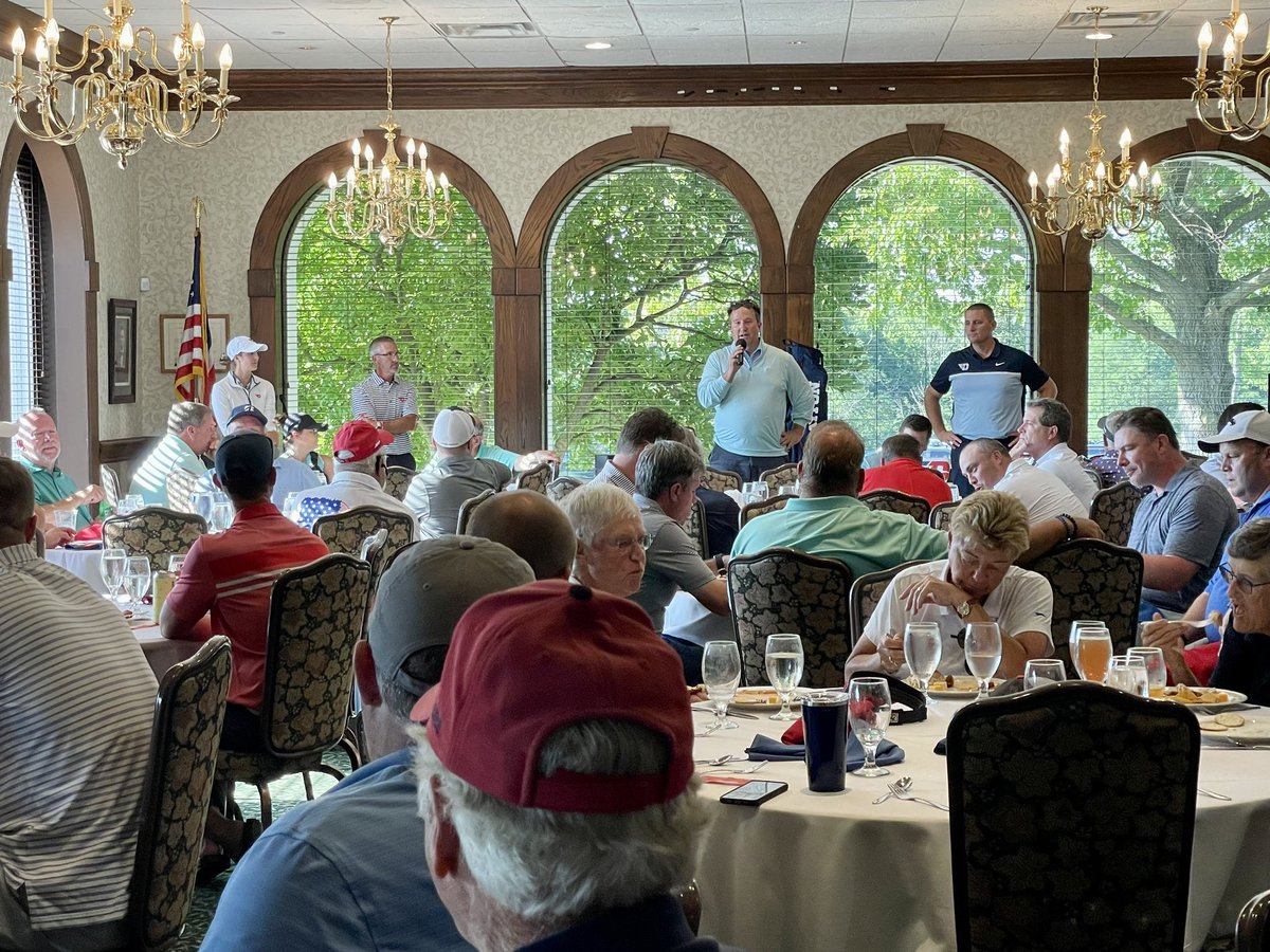 DaytonWGolf's tweet photo. On Monday, we hosted our annual outing at Dayton Country Club. We had an opportunity to meet several of our great supporters! It was an amazing representation of what Dayton Golf is all about. Thank you to our supporters for making the day great ⛳️✈️

#UDWGOLF // #GoFlyers https://t.co/IrMwrsGblX