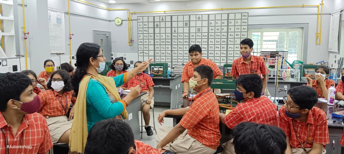 SAI_Edu_In's tweet photo. Engaged Learners of Class VII proactively involved in a chemical change experiment in the chemistry lab where they analyze the reaction of vinegar with baking soda.

#EngagedLearners
#ExperientialLearning
#ExperimentsandMore
#LabActivities https://t.co/Kavrw9MSs2