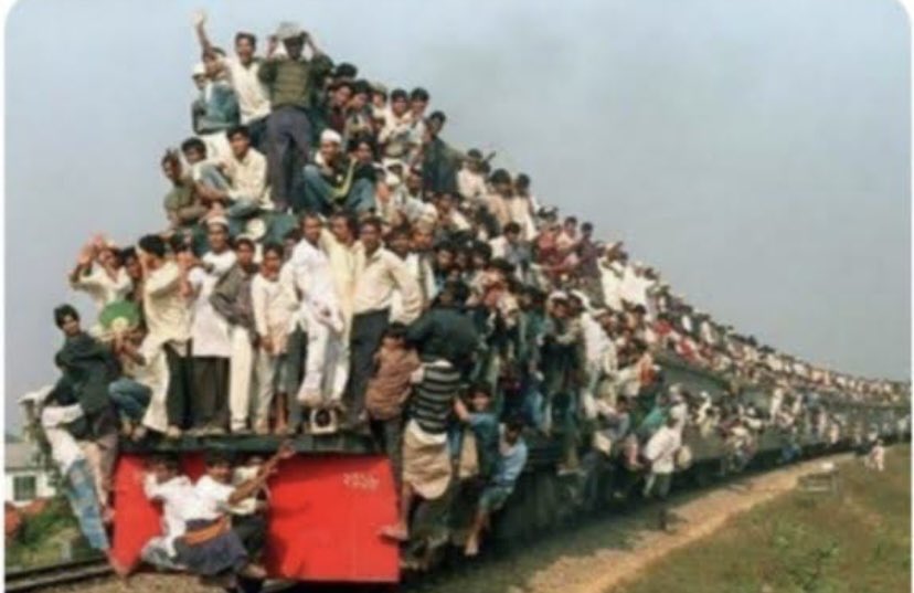 People coming to twitter to check if
#Facebook is #Hacked #facebookdown
#facebookhacked #facebookfeed #feed
#celebrities