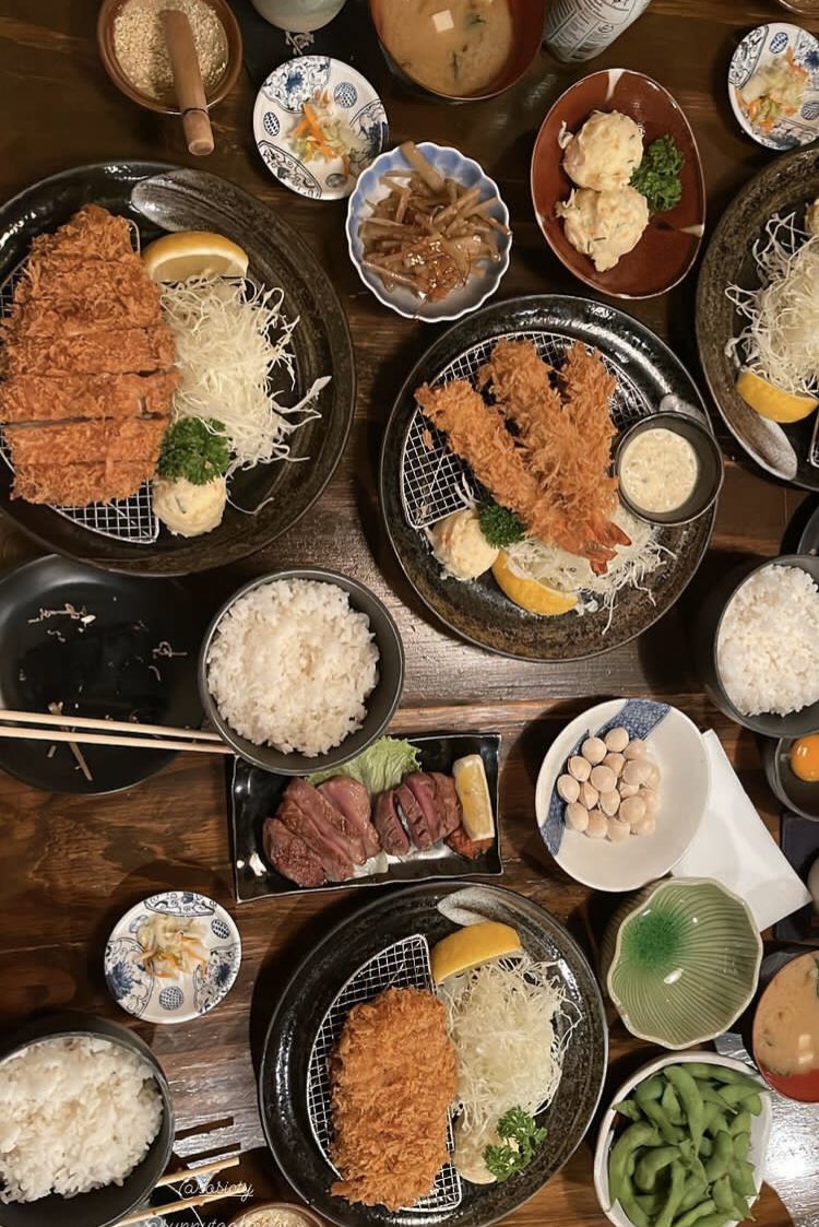 BPophe's tweet photo. Let's all have lunch together. https://t.co/qW8maJo2cK