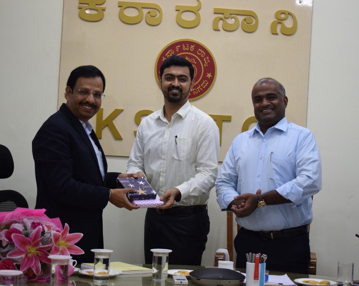 SajjanarVC's tweet image. Today met @KSRTC_Journeys MD, Sri V. Anbukkumar, IAS to discuss the expansion of interstate operations &amp;amp; other Transport related matters, Sri Bharath S. IAS, MD NWKRTC, Sri M. Rachappa, KAS MD, KKRTC 
Dr Y. Naveen Bhat IAS, Director (P&amp;amp;V) were present at the meeting