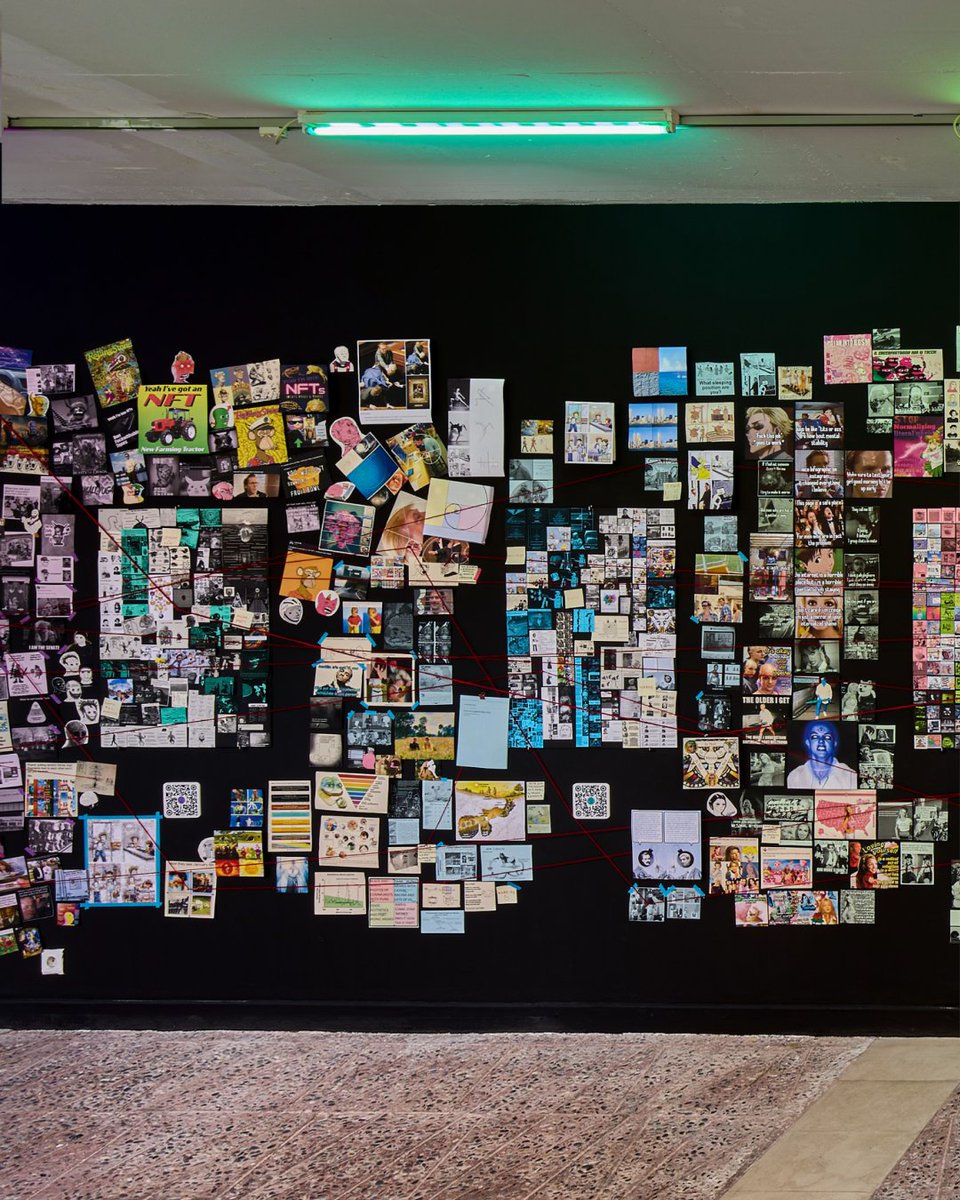 ⏰ Only a few days left to visit our exhibition MEME MANIFESTO at @villa_arson! 

👁️ Step into a world of madness and #memes as #TheDetectiveWall carries you through more than a decade of memetic history✨

👉 villa-arson.fr/.../clusterduc…
👉 mememanifesto.space