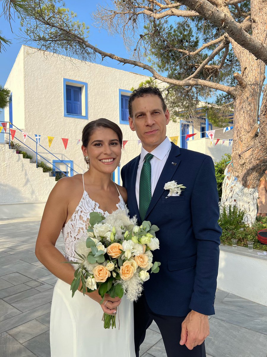 DoctorTimR's tweet photo. Late with this but I had to share this proud Daddy/daughter pic….I’m so happy for my eldest and her new husband. I wish you both lasting health and happiness together! https://t.co/y3MIKRQxeI