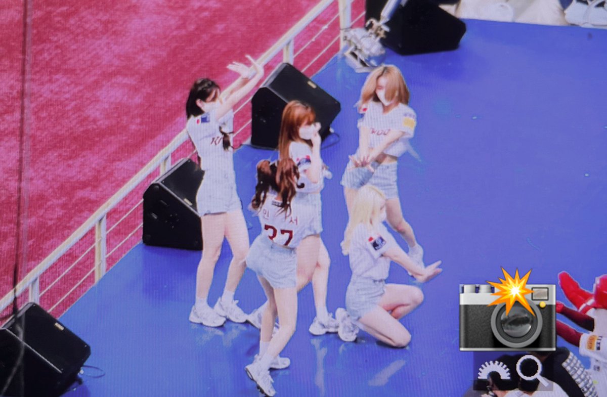 220824
오늘 망했어 🫠너무 멀어
#우아 #소라 #SORA #wooah