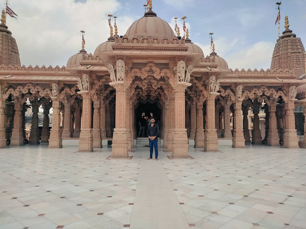 Rao_sahab_D_S7's tweet photo. ,,,,,, #Akshardham_temple provides a real glimpse of Indian architecture, cultural heritage, and sculptures of Hindu gods to the visitors. It is located in the Vaishali Nagar, Jaipur.
#Must_Visit
#Akshardham
#Narayan #JaiShreeRam

@my_rajasthan
@RajasthanBeats

/2 https://t.co/2CizusiOqs