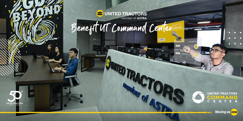 unitedtractors's tweet photo. UT Command Center, pusat kendali operasional bisnis UT untuk memastikan produk dan layanan yang Sobat UT terima sesuai dengan harapan. Yuk kenali benefit yang bisa Anda terima dari UT Command Center:

#UnitedTractors #MovingAsOne #UTCommandCenter #CommandCenter https://t.co/skdMTvGPxy