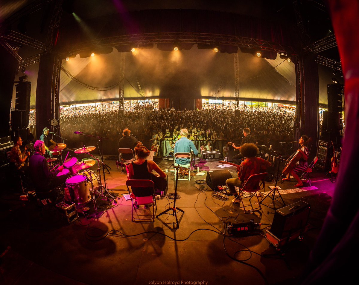 theRaevennan's tweet photo. Beautiful Days really was something else.
So grateful to have been invited to play electric guitar and sing with @the_levellers opening the Big Top on Friday - thanks for having me lads!
More #Latergrams to come. Rx https://t.co/0FGqUqjKl5