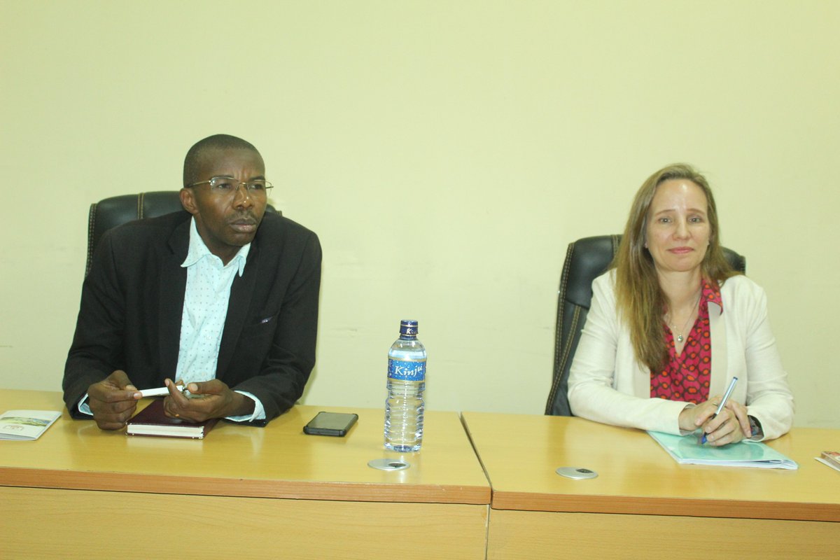 UB_Rumuri's tweet photo. Ce mercredi 24.8.22, Rencontre entre les autorités de l'UB, enseignants experts en transport et la délégation de la #BanqueMondiale, sous l'égide de la Directrice  régionale #EasternAfrica. L'objet des échanges portait sur le Projet de résilience des transports au Burundi https://t.co/a0xqrx6O3w