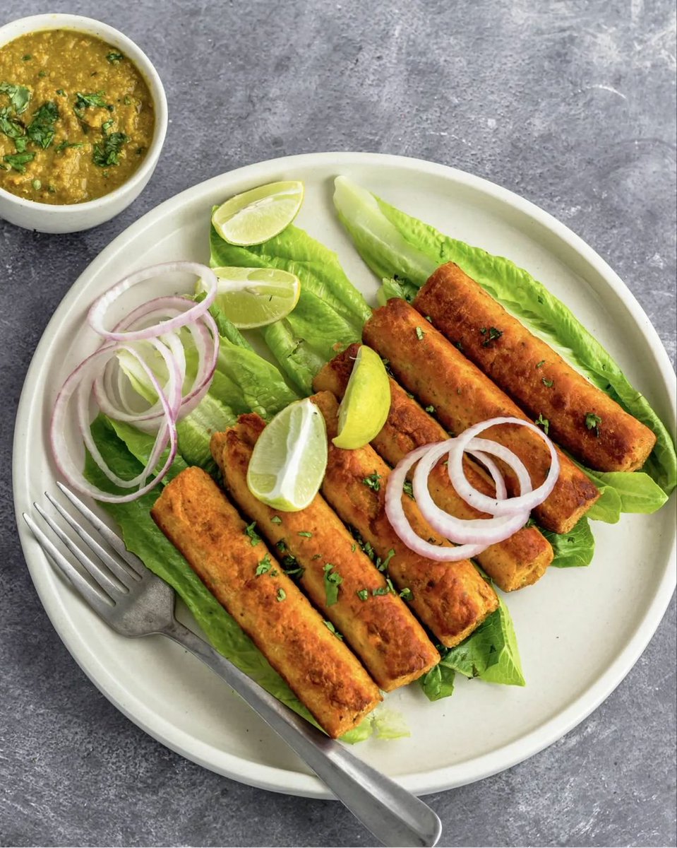 Buffet_Foods's tweet photo. Do you agree that its hard to resist a succulent Kebab?
Look no further, enjoy Buffet's Sheek Kebab with its melt  in the mouth goodness of chicken &amp; meat.

#sheek  #kebab #Frozen 
#chicken #mutton #mild #Spicy https://t.co/PxC2JctXoU