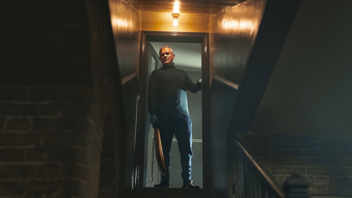 levmauc's tweet photo. NETFLIX estrena el 31 de Agosto I CAME BY, thriller psicológico sobre un grafitero cuyo objetivo es pintar casas de la élite y que se ve envuelto en una serie de extraños sucesos tras descubrir un retorcido secreto en el sótano de una casa. Protagoniza  George MacKay. https://t.co/HaX9KGE5od