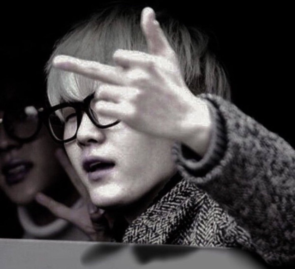 Sa7wen's tweet photo. Shut the hell up!
#bunkookedits https://t.co/3zPAEwblso