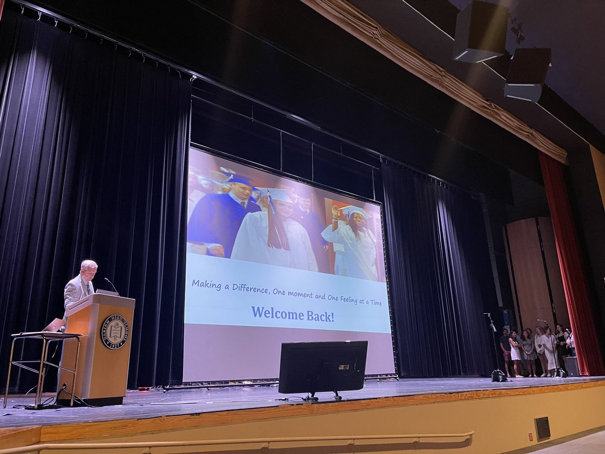 drmcgettigan's tweet photo. Welcome back all! It’s wonderful to see you all! #WeAreDarien https://t.co/phMXEGv7Iw
