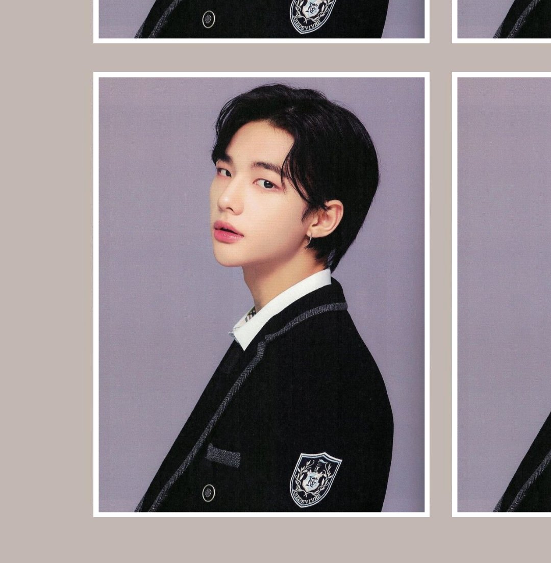 lovebot_skz's tweet photo. kami ang social butterfly pero ako lang mukhang caterpillar /j

#SSD #StrayKids #HYUNJIN @Stray_Kids https://t.co/TnziYXzu2b