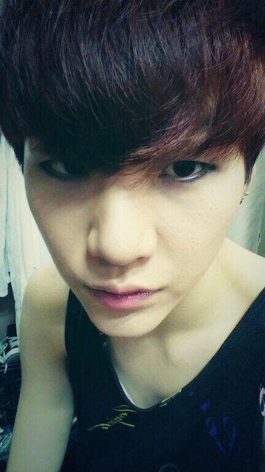 these debut selcas :(