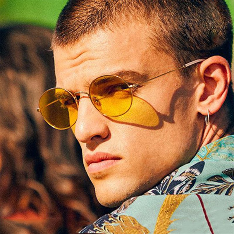 LDNfashion's tweet photo. The best retro sunglasses for summer 2022 πΆ
Hit the link to read more π: https://t.co/r0kAWfeytB
#LDNFASHION
#Feature
#SummerFashion
#Sunglasses https://t.co/78XtPEuRy7