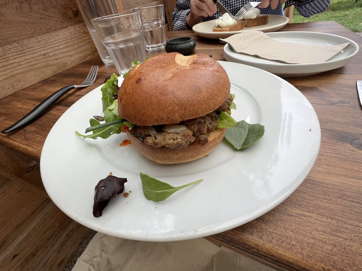 CraigStoneUK's tweet photo. Another new visit this week, and this time to this little hidden gem called the #whitepostcafe. 

I’ve not been here before, absolute faultless. 

My lamb burger was delicious 😋 https://t.co/Hil9Rbm7nA