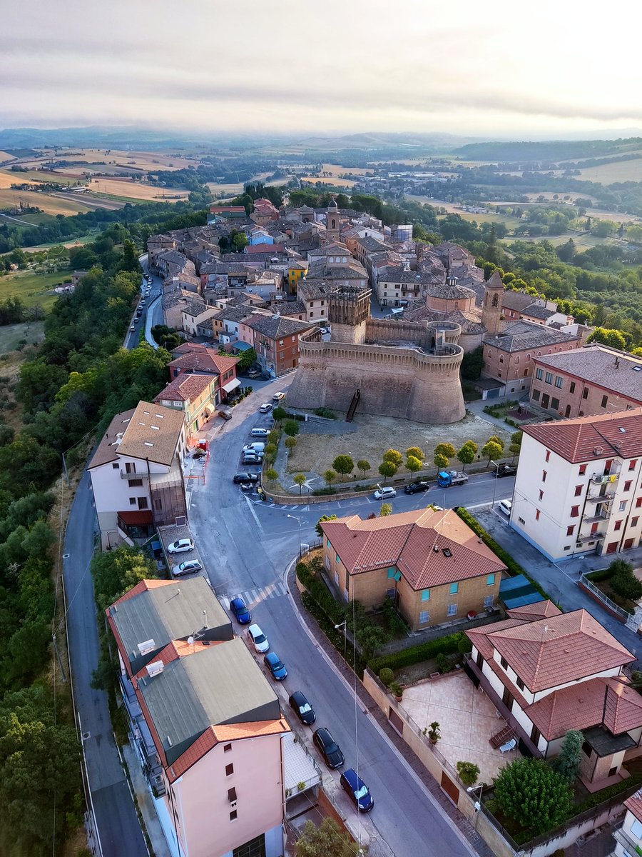 marcheitaly's tweet photo. Vivi ora ciò che gli altri sognano di vivere https://t.co/KeE2yWmcRQ