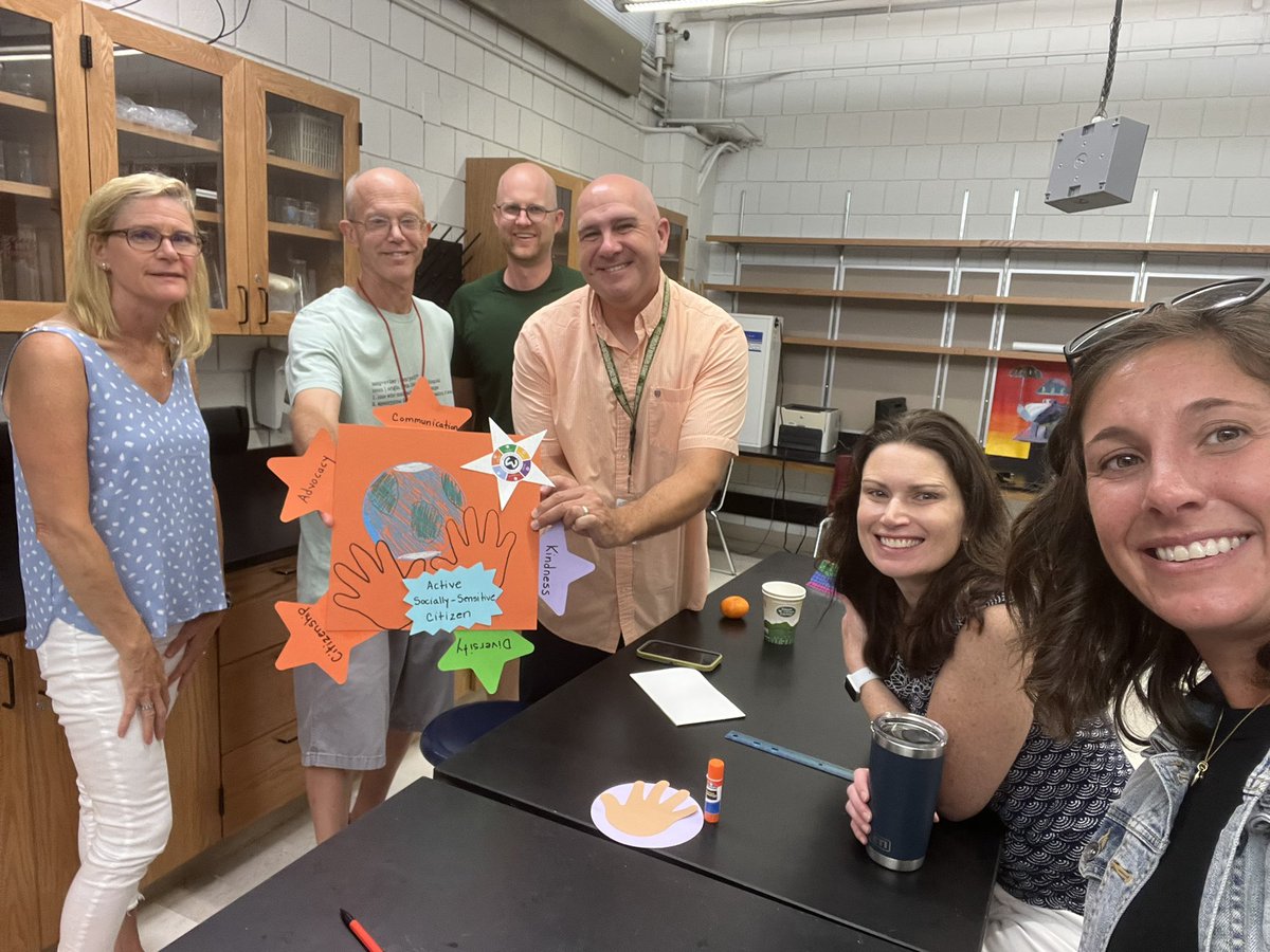 MrsCirillo5's tweet photo. Back at it! Convocation started with whole district team building. #WiltonWayCT #Team43 @WPSCMSocial @WPSMBSocial @WPSMDSocial @WiltonSchools @wilton_warriors https://t.co/GAvuaquxAU