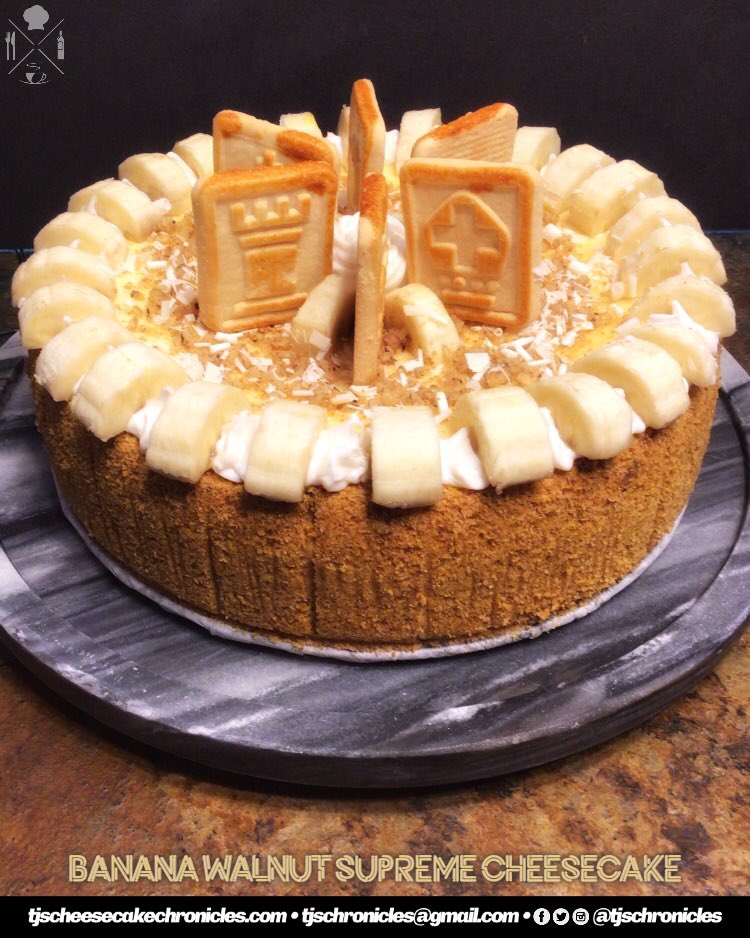 TJsChronicles's tweet photo. The Banana Walnut Supreme Cheesecake combines the Banana Nut & Banana Pudding cheesecakes into one explosive version of bananas gone bananas🍌!!!
#GoodEats #ItsAGoodThing #Banana #Walnut #ChessmenCookies #PepperidgeFarm #BananaWalnutCheesecake #Cheesecake #Dessert #TJsChronicles https://t.co/udq6NfKnjO