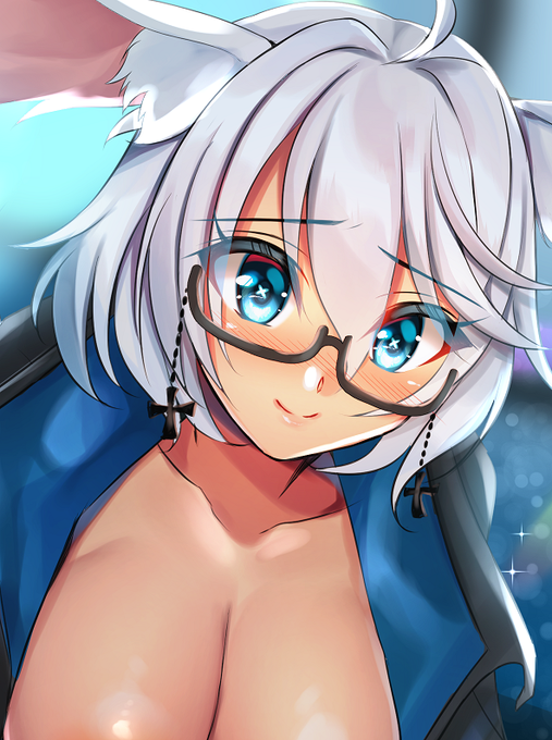 リクエストいただきましたメガネっこちゃんです 