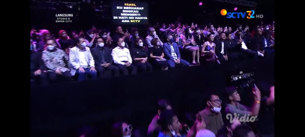 Keren bgt daah HUT nya SCTV bintang tamu nya ngedatengin anne marie
#HUTSCTV32
#FareldiSCTV
Anne Marie