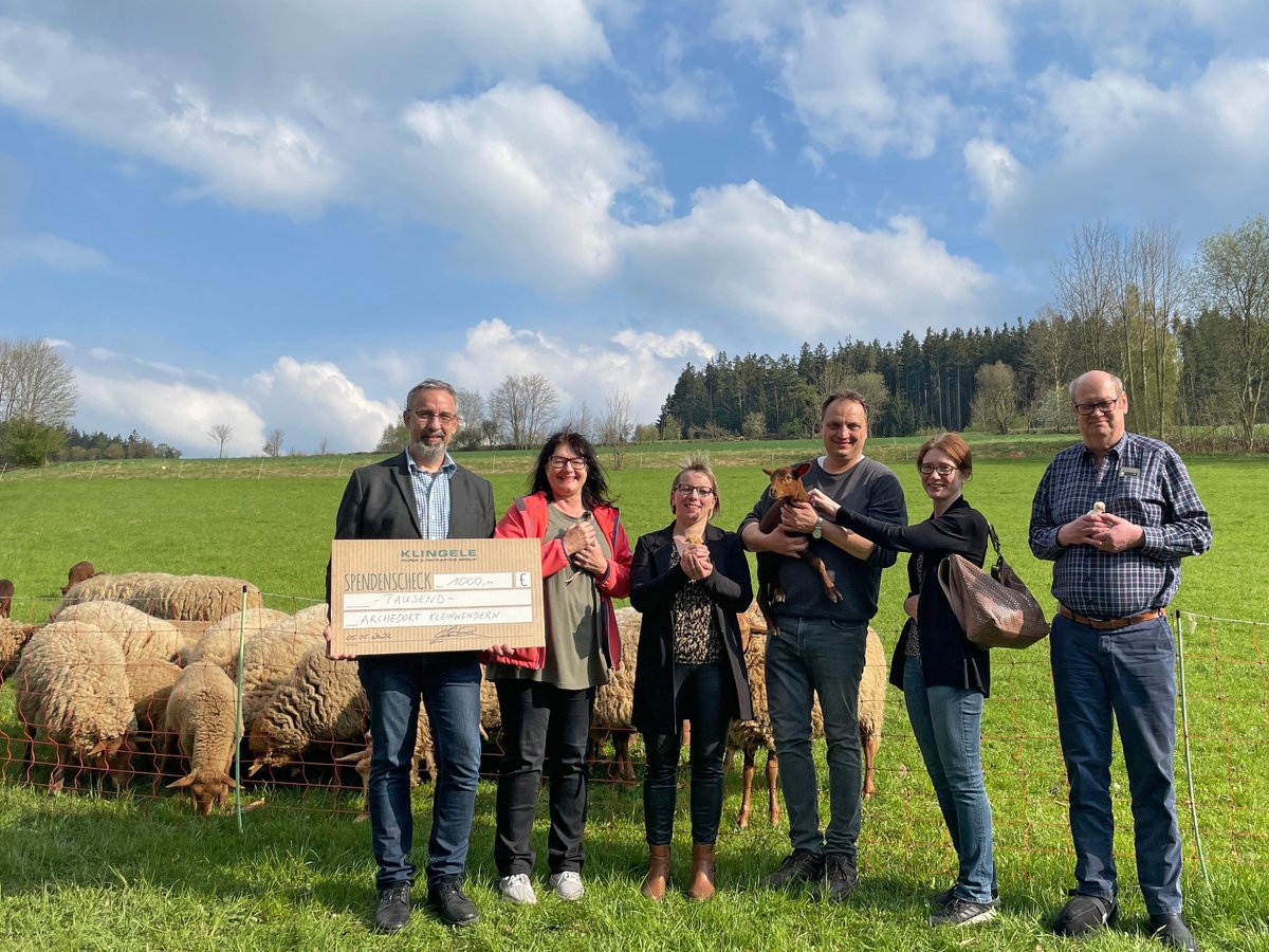 JanKlingele's tweet photo. With a #donation to the #Archedorf in #Kleinwendern we support endangered breeds of farm animals, which will get a new #home there - great work! 👍 https://t.co/yaZO56FpIW