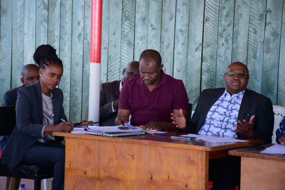 e_kamuri's tweet photo. The administrative need for a progressive development moving forward requires a smooth transition of power, clear knowledge on the responsibility of government and an in depth understanding of where we are going to pick up the mantle of leadership.Meeting the transition committee https://t.co/MUPz0mUtZP