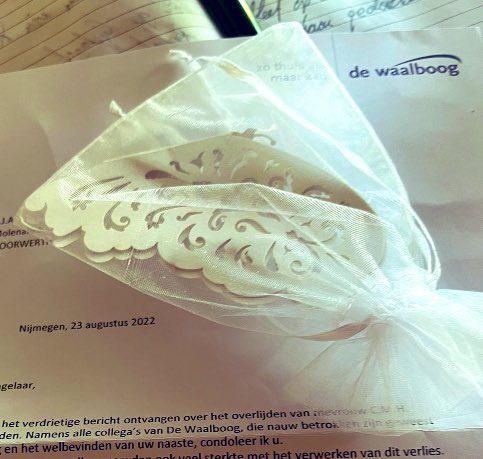 Mooi gebaar van zorgcentrum de #Waalboog #Nijmegen Een troostvlinder krijgen na het overlijden van een dierbare.