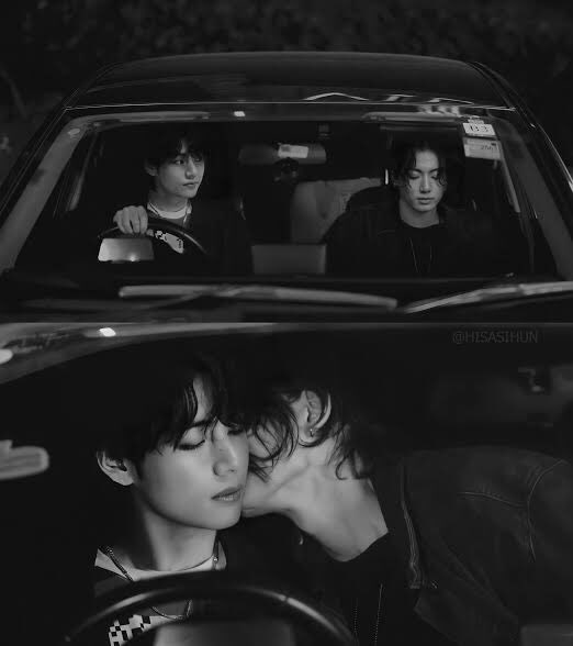 vantaemaybe's tweet photo. leaked photo of taekook (real) https://t.co/1cQUr3mJRR