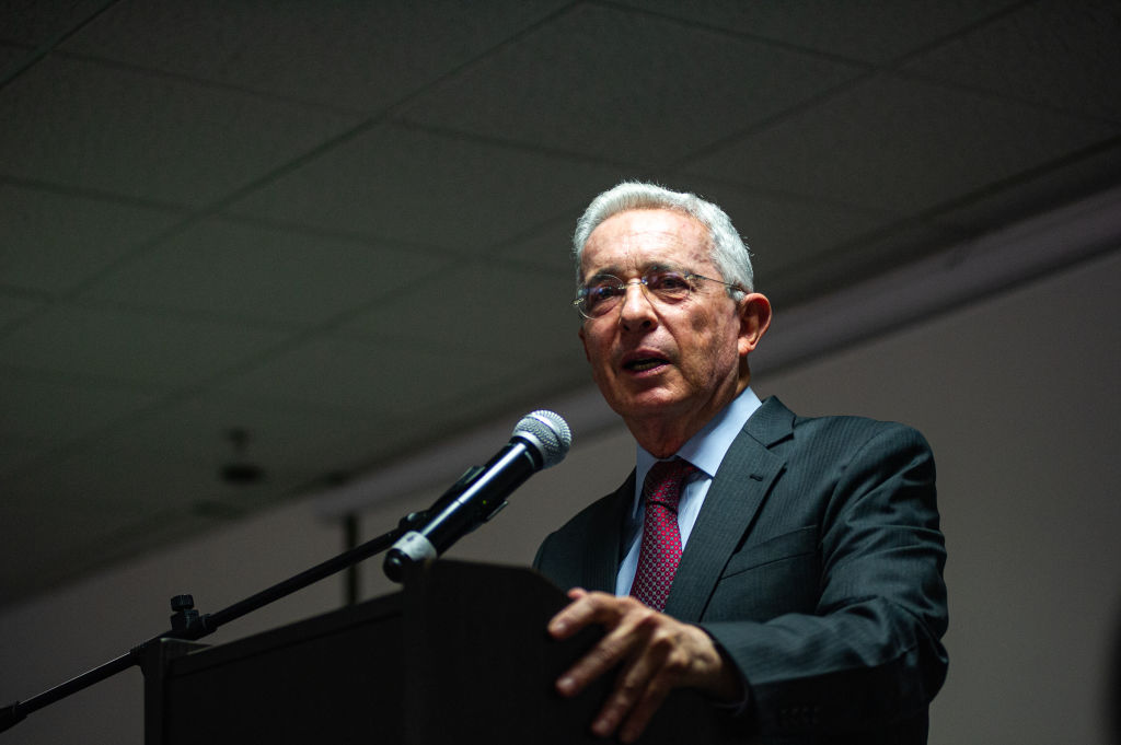 WRadioColombia's tweet photo. #ExclusivaW | Las pruebas que ordenó la @CorteSupremaJ en proceso contra Álvaro Uribe (@AlvaroUribeVel) por paramilitarismo → https://t.co/Tjg8JWe3JI https://t.co/0M7fqodEVd
