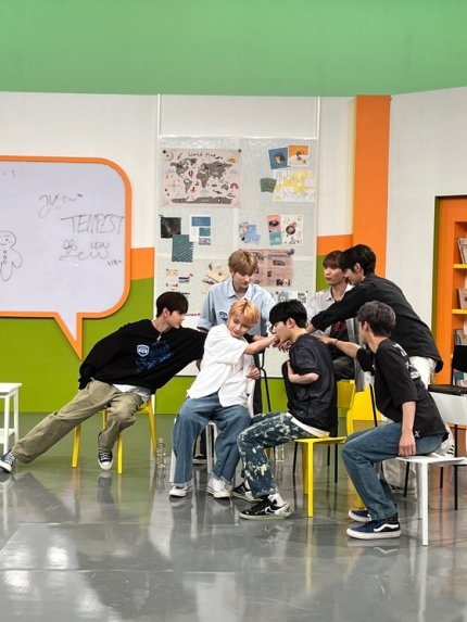 Tempics's tweet image. #TEMPEST #SHININGUP #CantStopShining