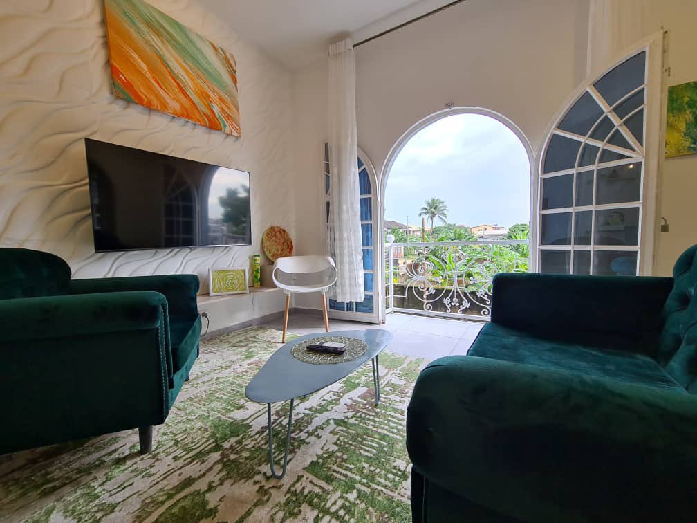 One_Immobilier's tweet photo. #douala ~ #makepe
Studio meublé à louer à Makepe Rhône Poulenc
01 Chambre
01 Salon
Douche
Cuisine américaine
Réserve d’eau
Forage
Vigile h24
Parking
💯 accessible
694101290
#Immobilierdeluxe237 #oneimmobiliergroup #Cameroun #immobiliercameroun #influenceurimmobilier https://t.co/LRFnfa8jBI