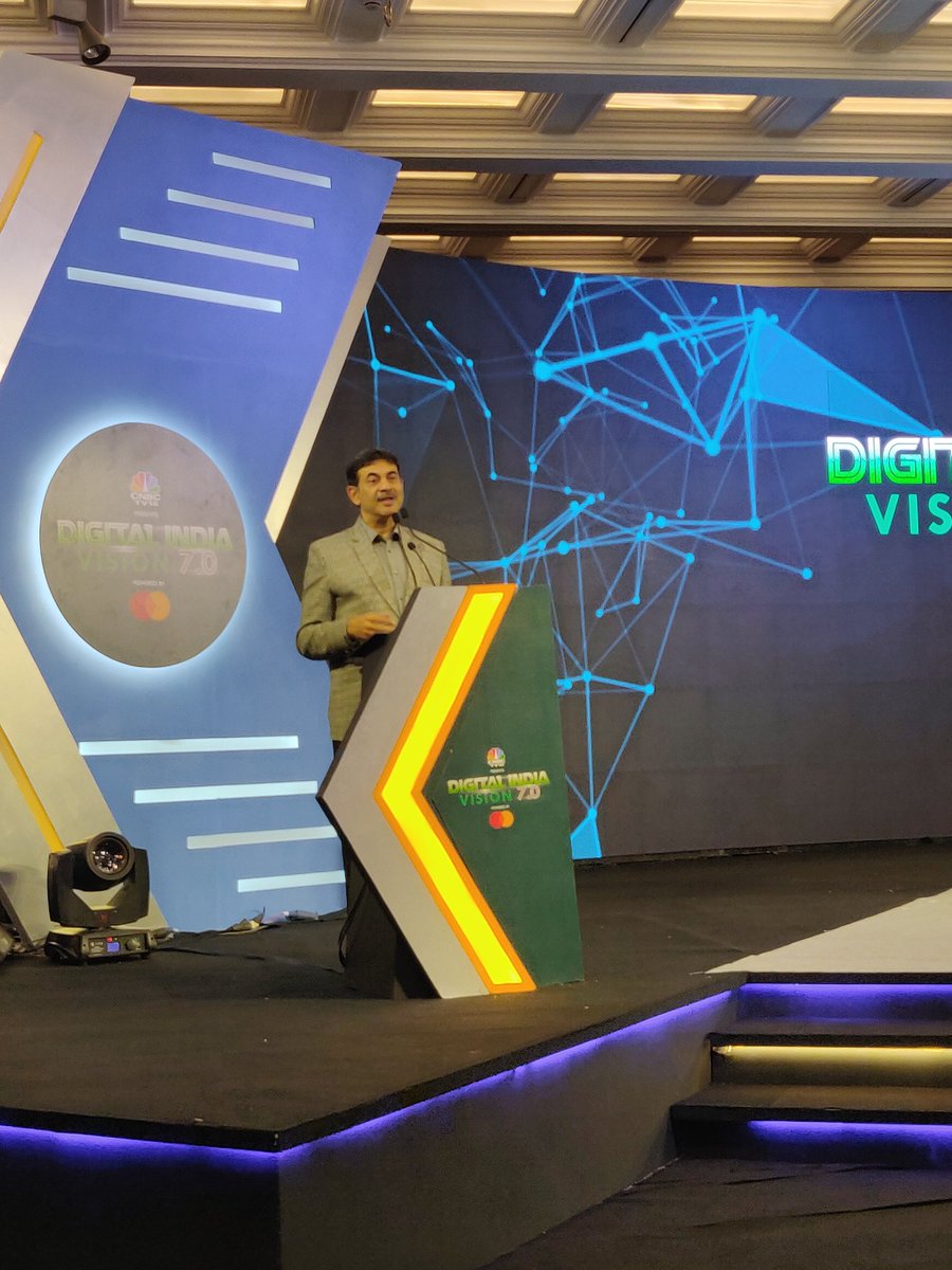 _RituSingh's tweet photo. #DigitalIndiaVision 7.0 | Jayesh Ranjan, Principal Secy, #Telangana: We hope to provide optic fibre connection to every home in the state by Feb/March 2023
#MakeIndiaDigital
@CNBCTV18Live @ShereenBhan @AshmitTejKumar @Reematendulkar https://t.co/9F95CekQLo
