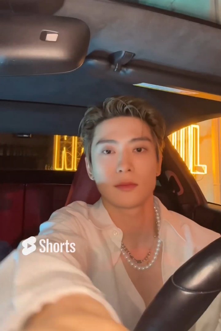LOOKSJAEYONG's tweet photo. This jeong jaehyun! https://t.co/Ux3wNRhCh9