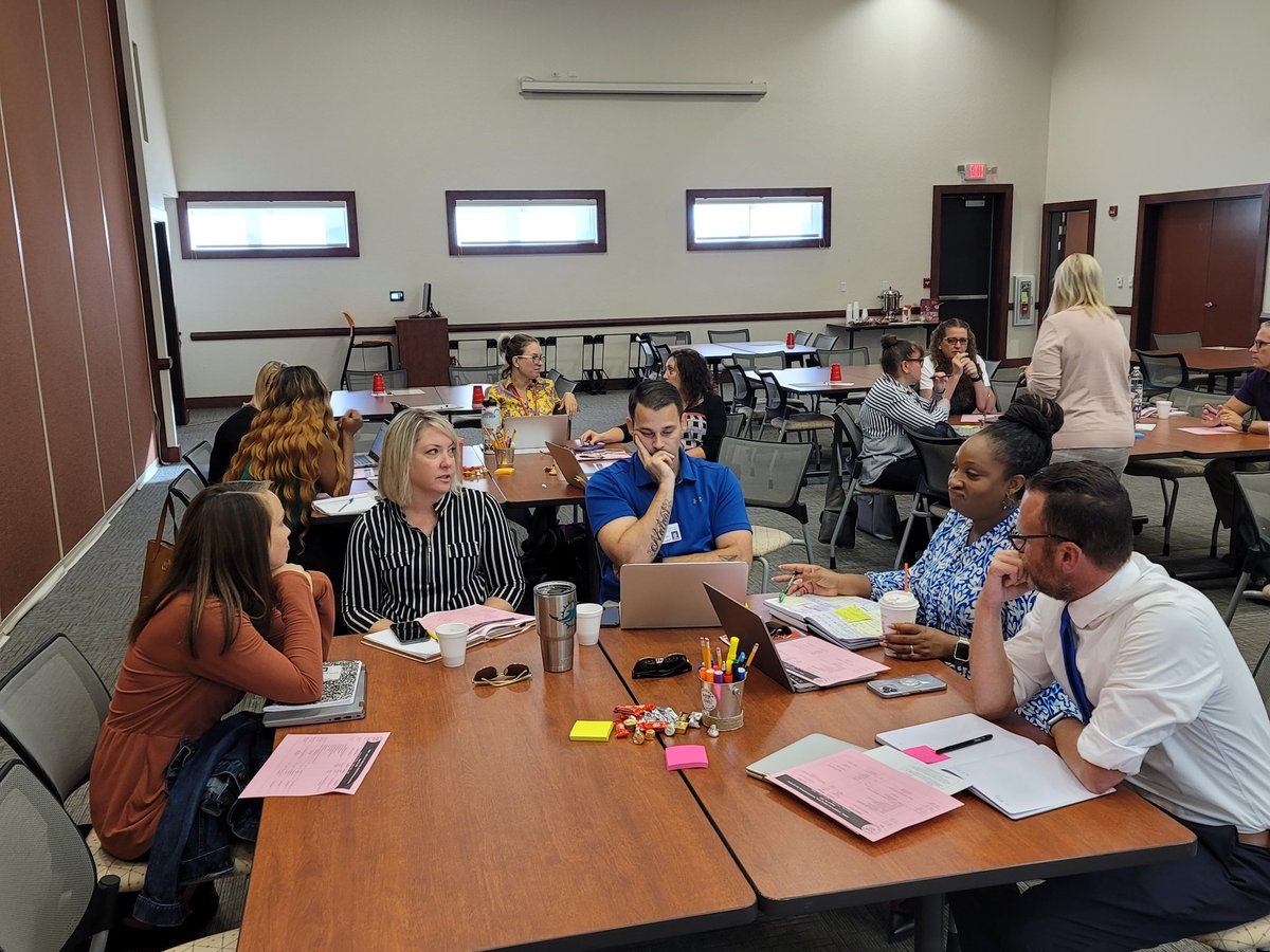 MySDIRC_SUP's tweet photo. Our AP's are gathered this morning for a day of professional development.  Following a quick team building activity, they will be engaged in reviewing student data, planning and curriculum, staff evaluations, and global priorities throughout our schools. https://t.co/YEVIzPZcoB