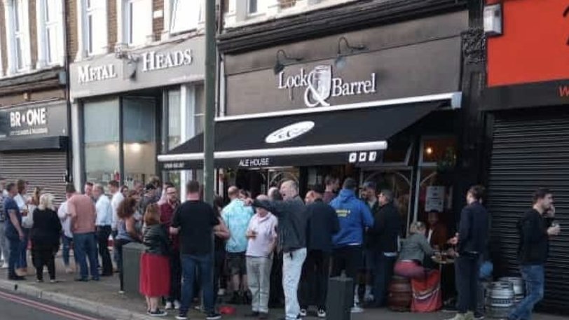 HAPPY HUMPDAY!

To help get over the Midweek Blues, plan to go to <a href="/lockandbarrelah/">lockandbarrel</a> on Friday for the <a href="/SignatureBrew/">Signature Brew</a> Tap Takeover.

Signature no longer do cask, so we and <a href="/marlixbrewery/">marlixbrewery</a> have added 2 casks each to the board. 

Go grab a Bill Stickers &amp; Emu War!