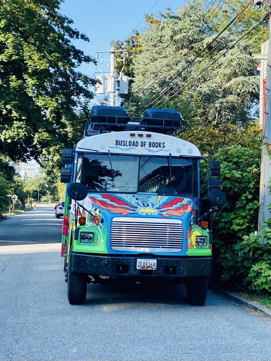 NancyMugele's tweet photo. Wishing @writingmatthew and @drawingrobbi a year of light, love, and books! I want to be a stowaway! #busloadofbooks https://t.co/rIzjw4cMto