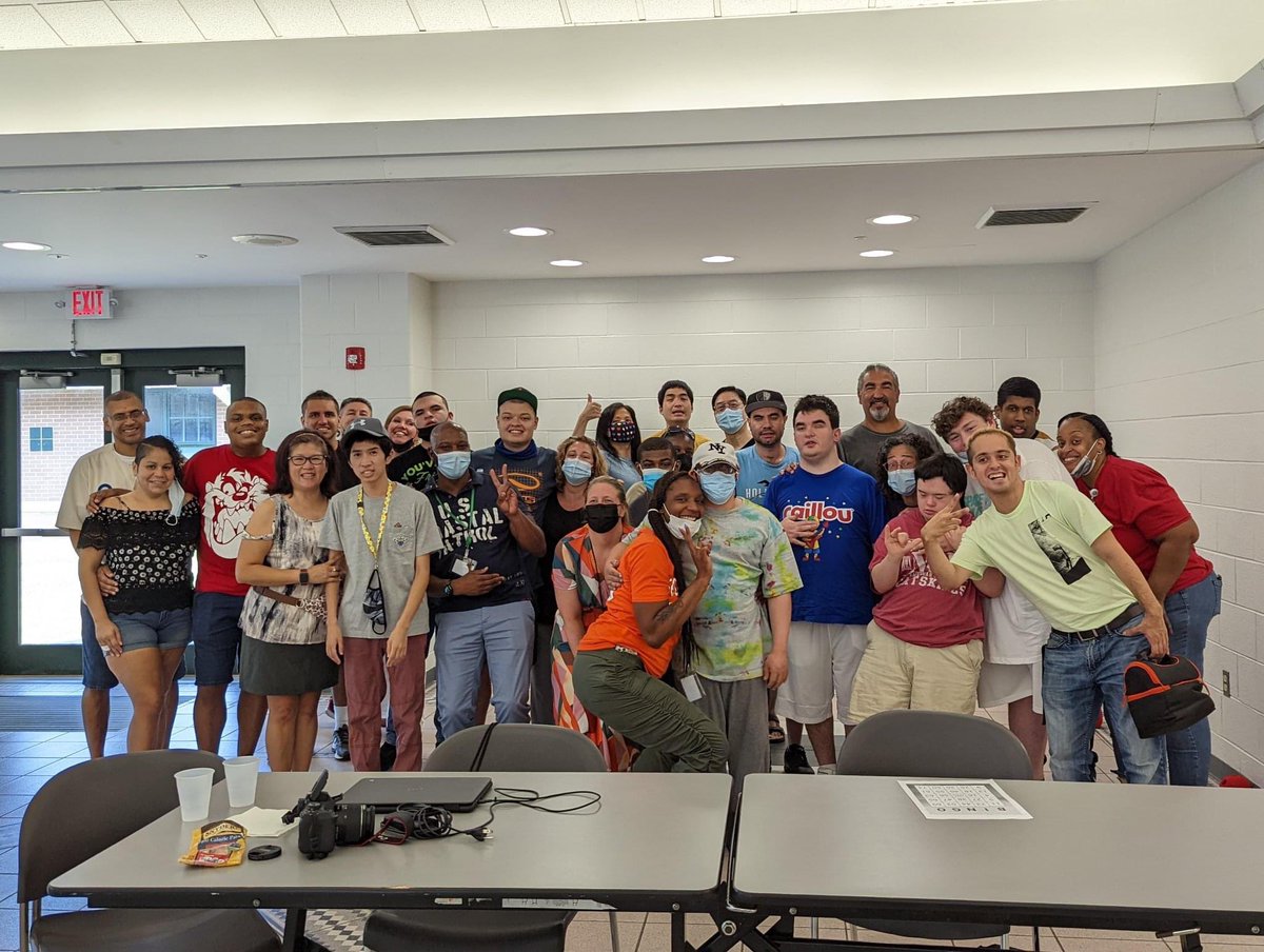 ESCofNJ's tweet photo. Scenes from ACS Family Fun Day! ACS participants’ family members came to the program and participated in some fun activities. After families joined together for a snack, they split into groups and participated in BINGO and painting activities. #ESCNJ #ACSNJ https://t.co/IcTNVssmwW