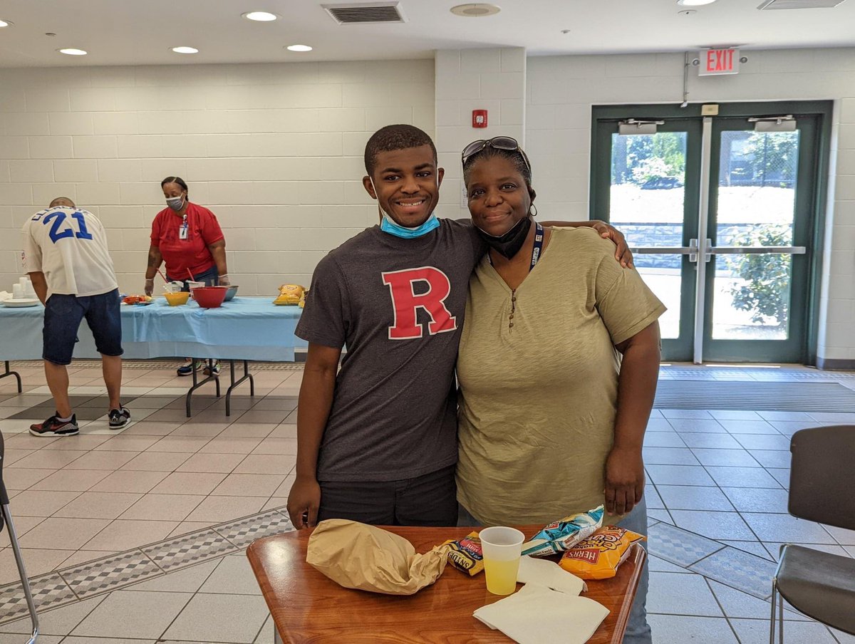 ESCofNJ's tweet photo. Scenes from ACS Family Fun Day! ACS participants’ family members came to the program and participated in some fun activities. After families joined together for a snack, they split into groups and participated in BINGO and painting activities. #ESCNJ #ACSNJ https://t.co/IcTNVssmwW