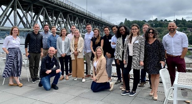 ✍️ Our new blog highlights Software.org's Congressional Staff visit to Seattle, where participants learned first-hand about the positive impacts of #digitaltransformation in places like Pike Place Market. Read more from @GideonLett: bit.ly/3A9CUxU
