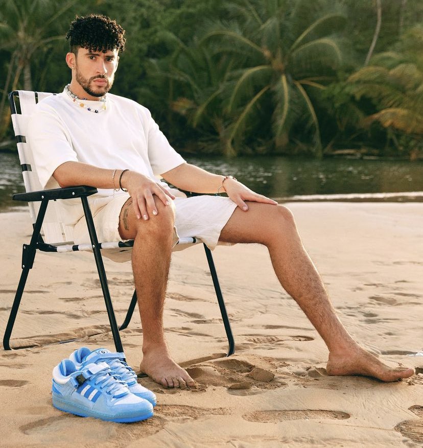 AccessBadBunny's tweet photo. Bad Bunny for Adidas. 🌊📸 https://t.co/acMdhaTYb9