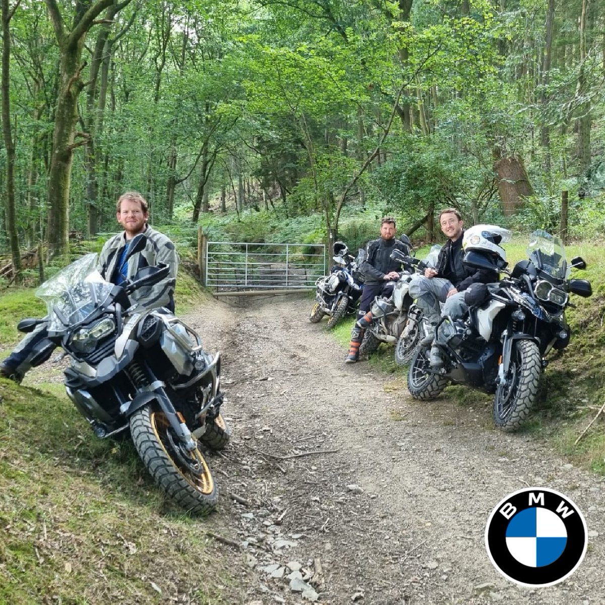 CMGMotorrad's tweet photo. Awesome to see Team Cotswold getting some practice in ahead of the upcoming GS Challenge!
Keep it up team, eyes on the prize next month! 🏆
#cotswoldmotorrad #gschallenge #trophytime #bmwgs https://t.co/6NmO4ST5a7