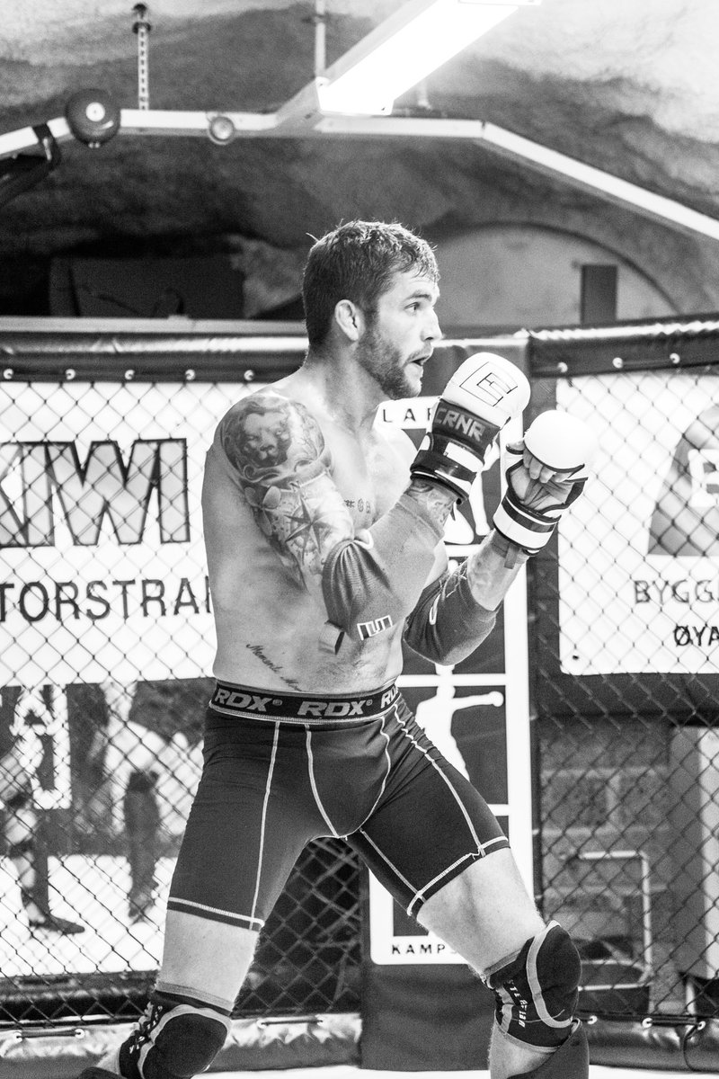 Teller ned dagene!
Tusen takk til alle sponsorer, samarbeidspartnere, støttespillere og treningskamerater! Vi gønnær på!

PROTEINFABRIKKEN.NO 
Kiwi Torstrand 
Thorsen Industriservice
Scandinavian Top Team

UTD Reklameprodusenten 
#mma #cage55 #norskmma #larvik #kampsport